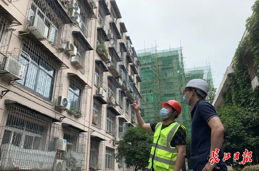 早安武漢｜羨慕！連抽油煙機都幫洗了……武漢這個區54個老舊小區進場改造