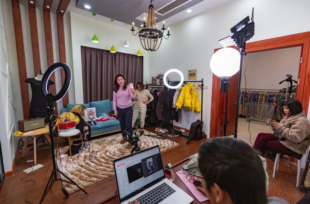 it技術(shù)員_it技術(shù)團(tuán)隊工作氛圍_it技術(shù)宅技術(shù)